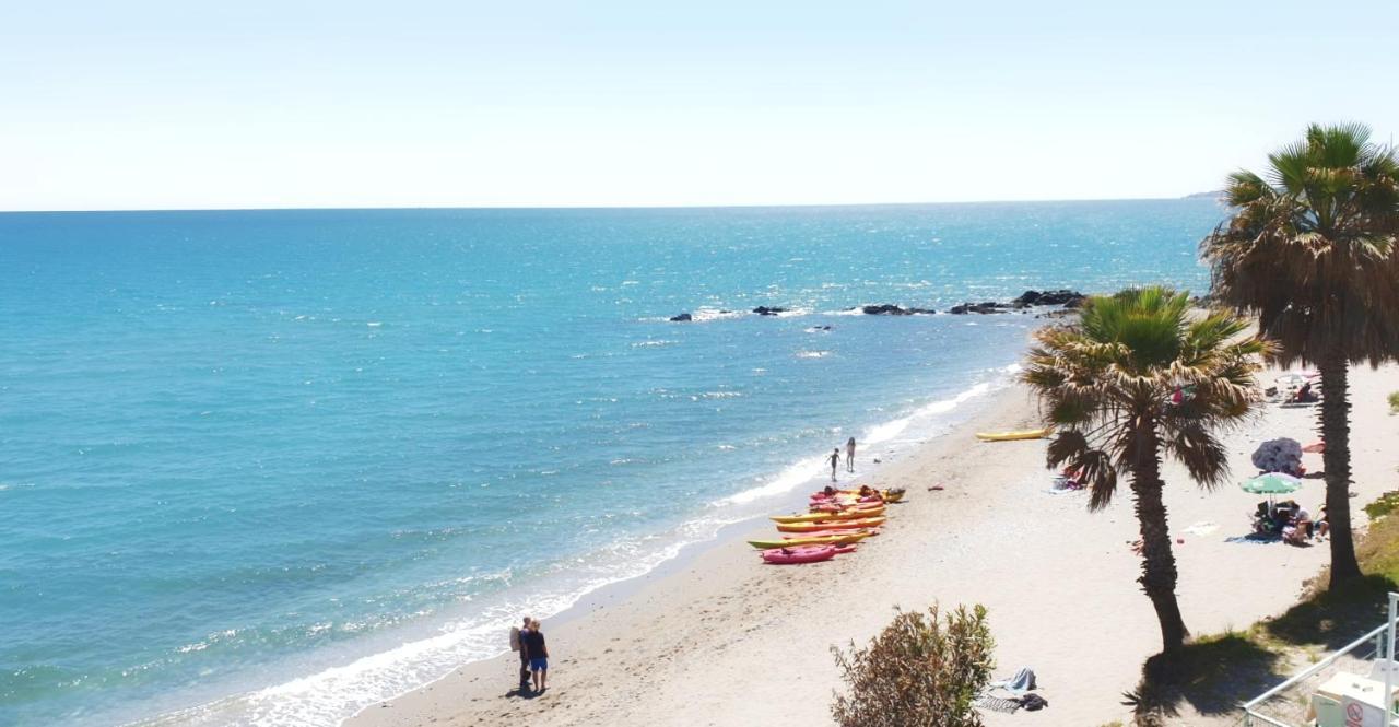 El Estudio De La Playa Benalbeach Holidays Deluxe 베날마데나코스타 외부 사진