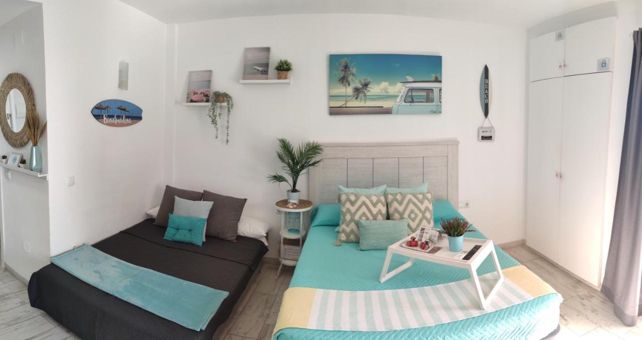 El Estudio De La Playa Benalbeach Holidays Deluxe 베날마데나코스타 외부 사진