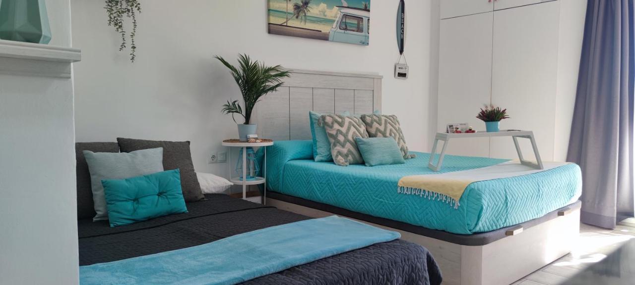 El Estudio De La Playa Benalbeach Holidays Deluxe 베날마데나코스타 외부 사진