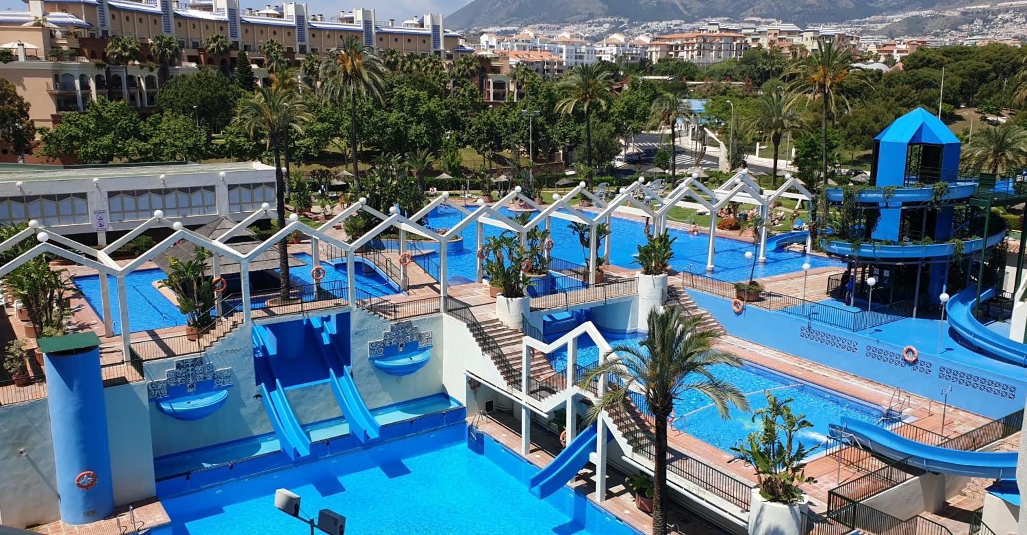 El Estudio De La Playa Benalbeach Holidays Deluxe 베날마데나코스타 외부 사진