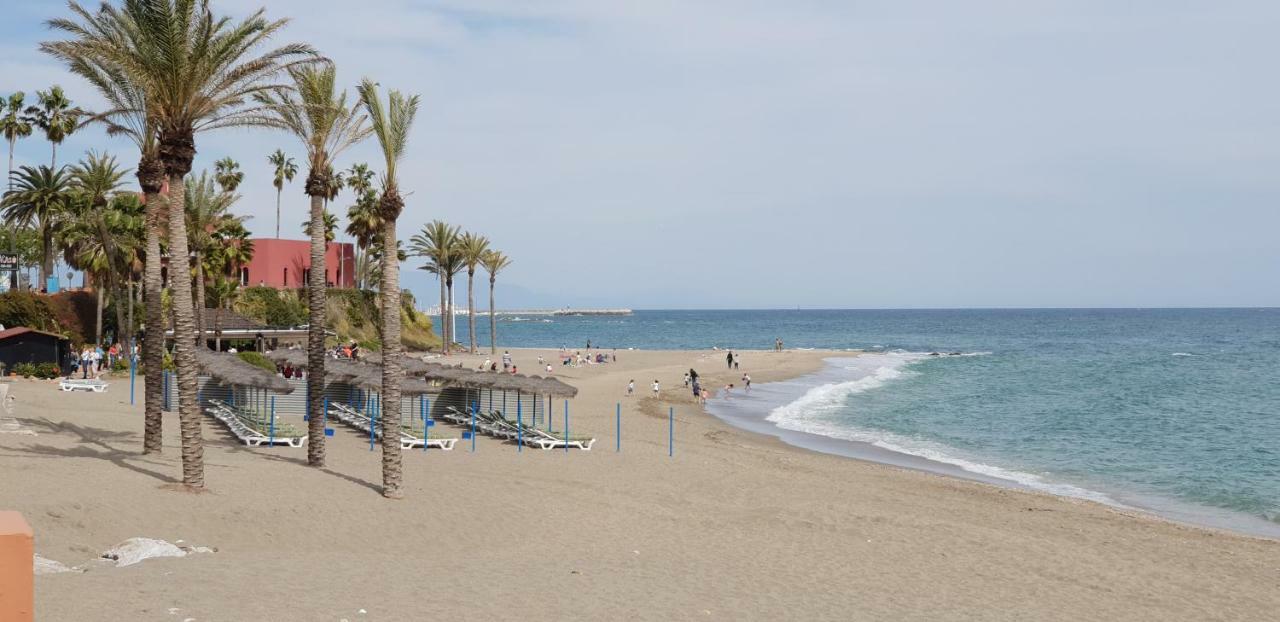 El Estudio De La Playa Benalbeach Holidays Deluxe 베날마데나코스타 외부 사진