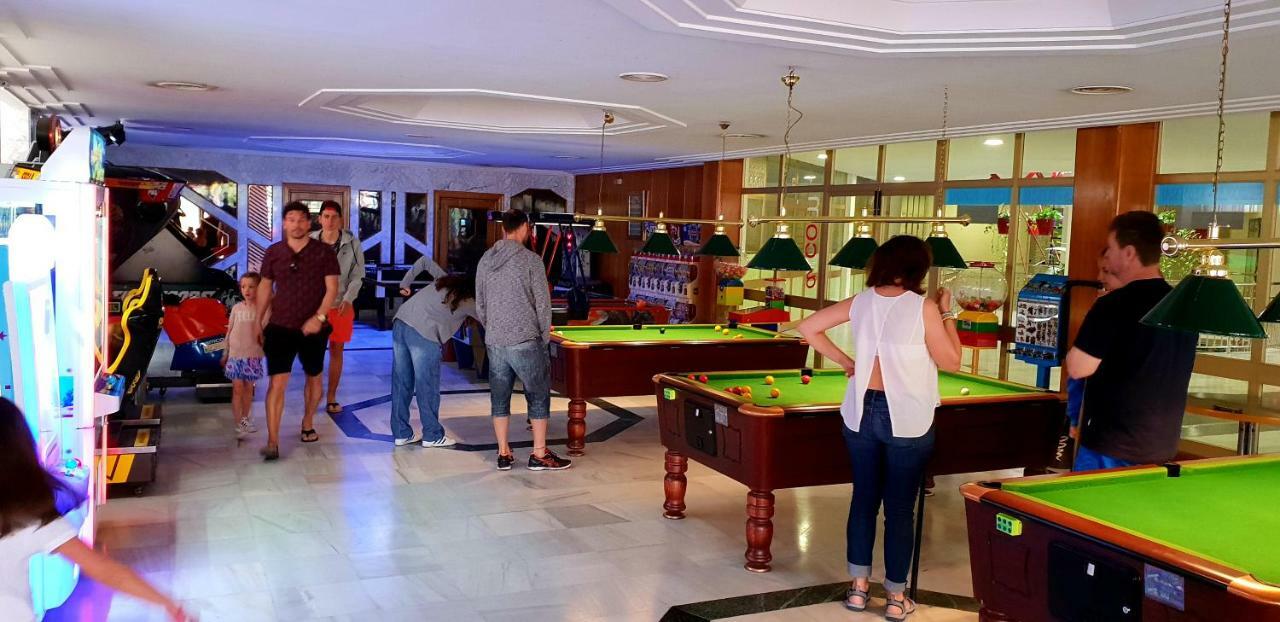 El Estudio De La Playa Benalbeach Holidays Deluxe 베날마데나코스타 외부 사진