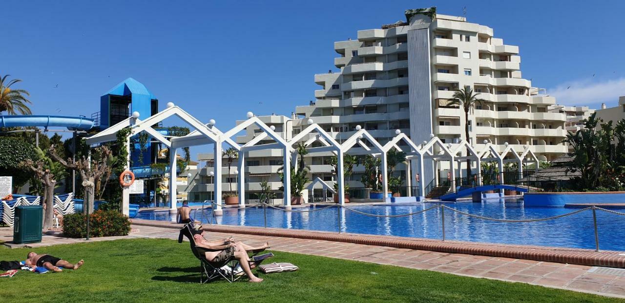 El Estudio De La Playa Benalbeach Holidays Deluxe 베날마데나코스타 외부 사진
