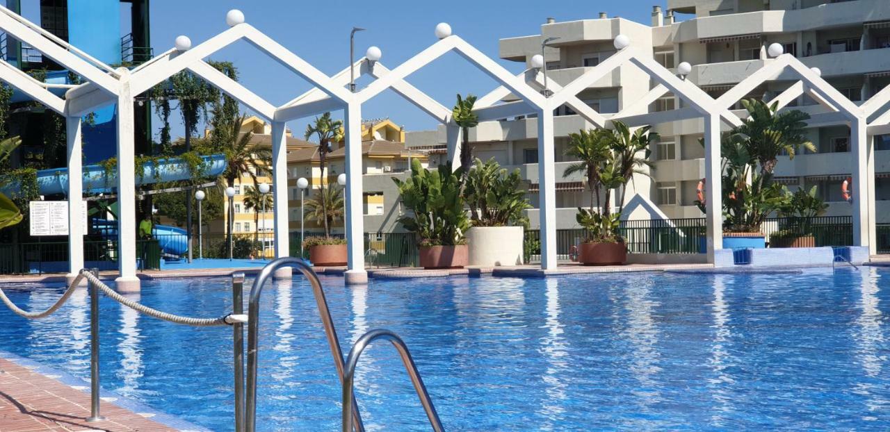 El Estudio De La Playa Benalbeach Holidays Deluxe 베날마데나코스타 외부 사진