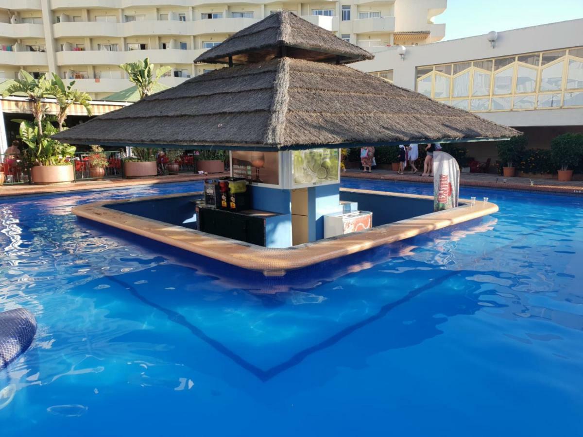 El Estudio De La Playa Benalbeach Holidays Deluxe 베날마데나코스타 외부 사진