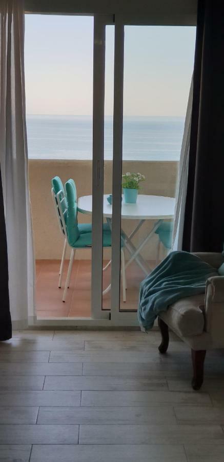 El Estudio De La Playa Benalbeach Holidays Deluxe 베날마데나코스타 외부 사진